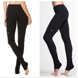 Alo Yoga Size Medium All Black Goddess Leggings